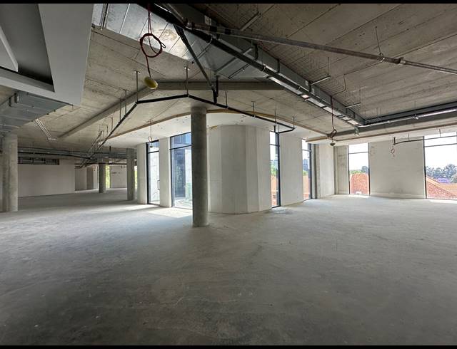 1,601M² OFFICE TO LET IN SANDTON CENTRAL
